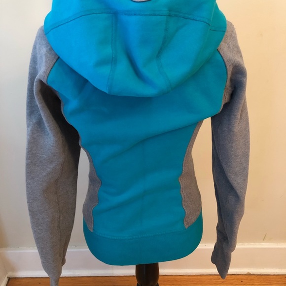 Lululemon Oasis Scuba hoodie jacket - Picture 2 of 2